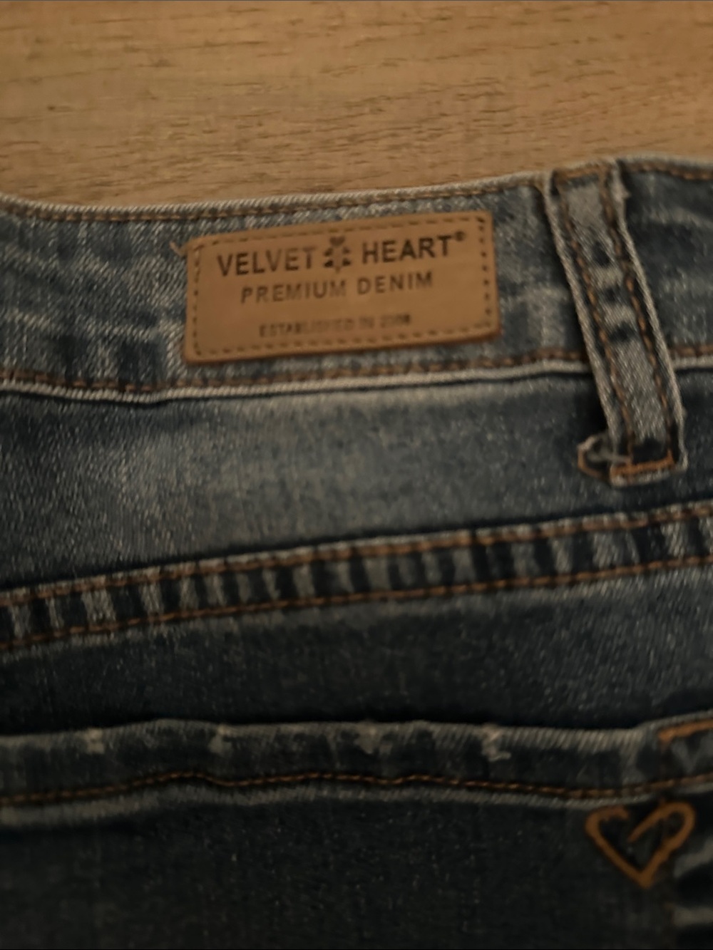 Velvet Heart Blue Embroidered Hummingbird Skinny Jeans - Picture 10 of 11